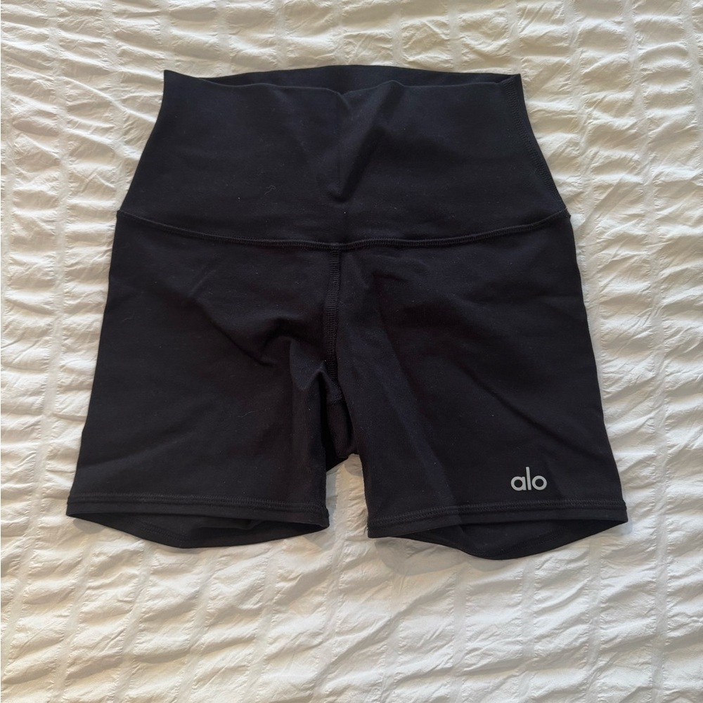 ALO Yoga Women's Black High-Waist Shorts